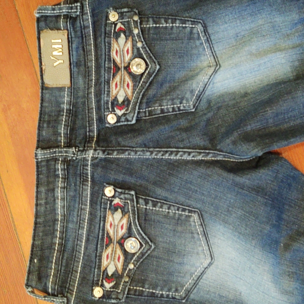 Jeans - Picture 4 of 5